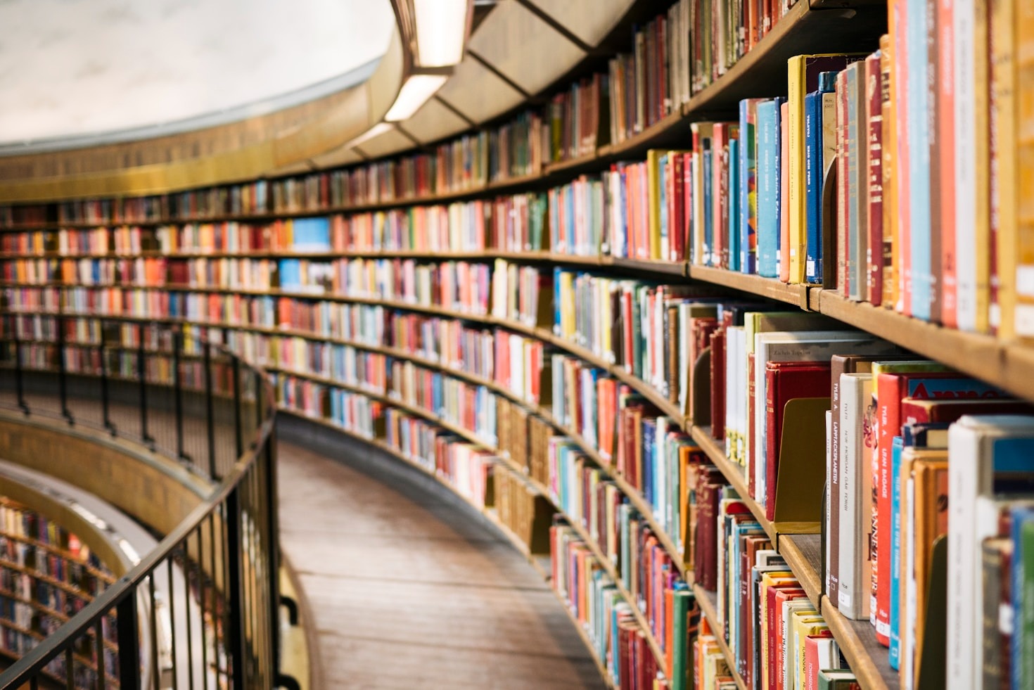 كيف تسهم المبادرات التطوعية في تحسين التعليم؟